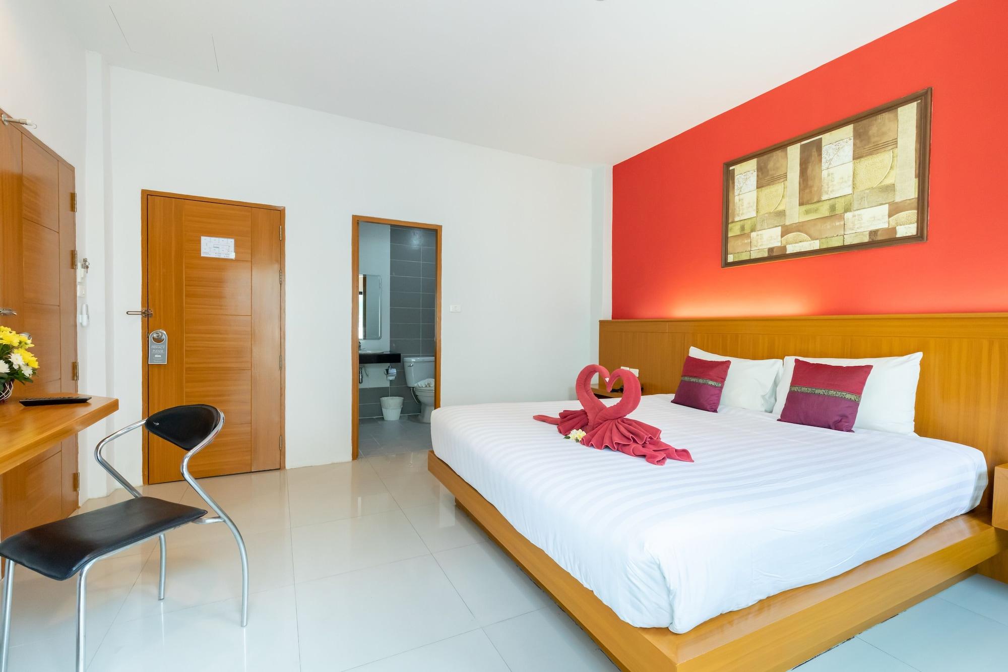 Pj Patong Resortel Exterior photo